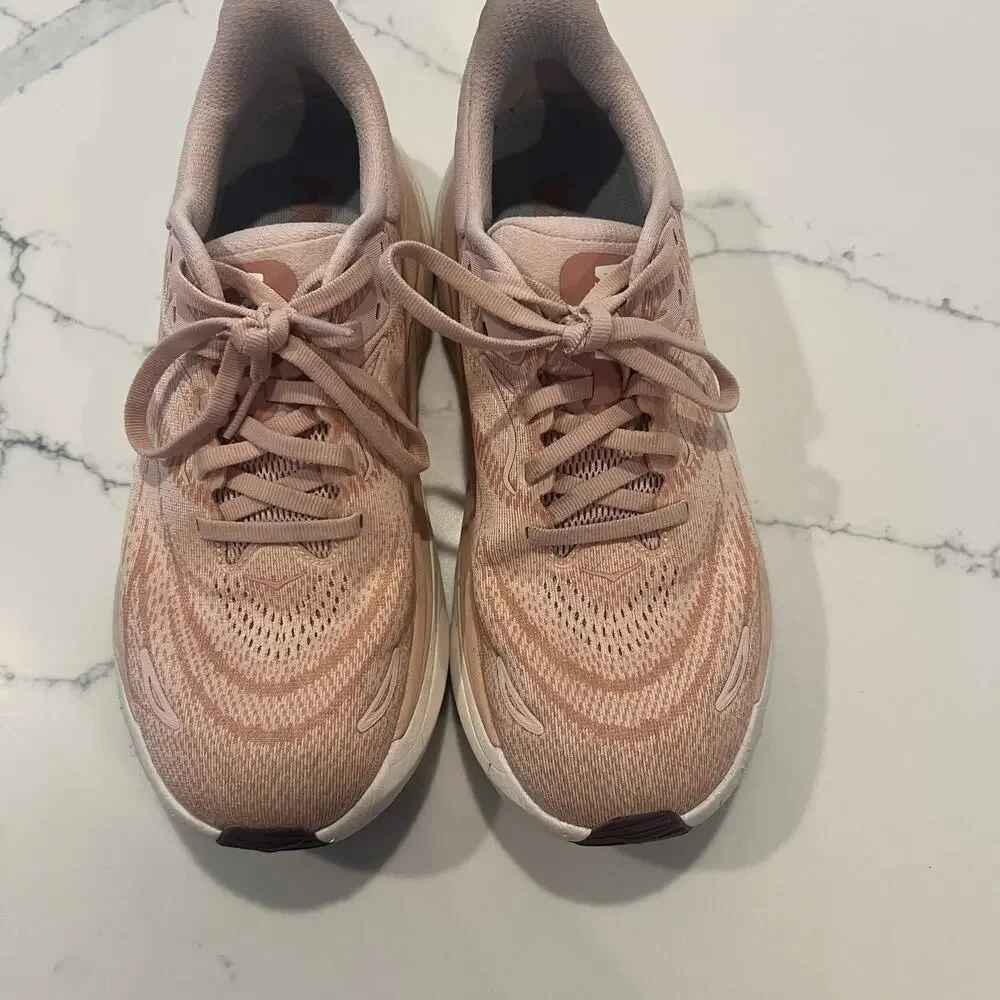 Hoka One One Arahi 8 Women's Size 8 Latte Rose Running Shoes 1168691